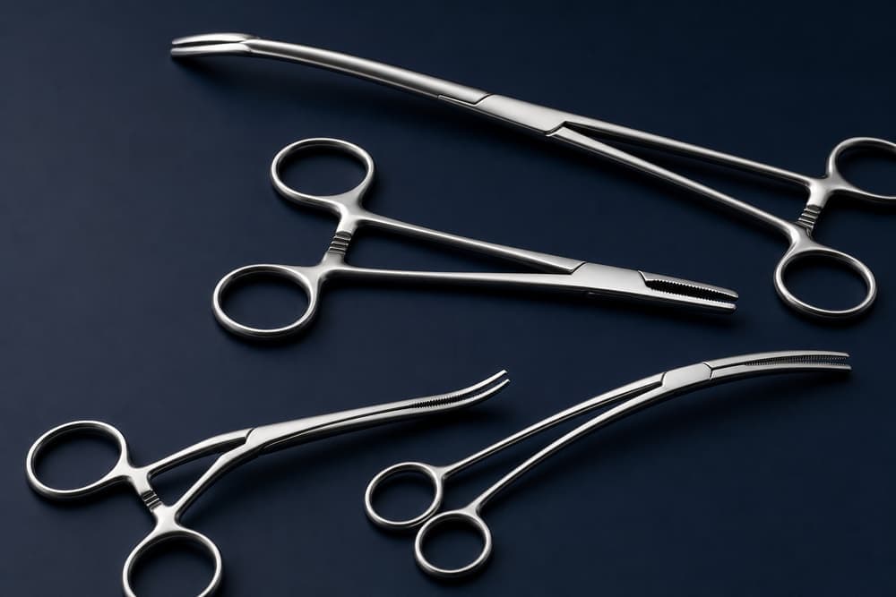 Cardiovascular surgical instruments